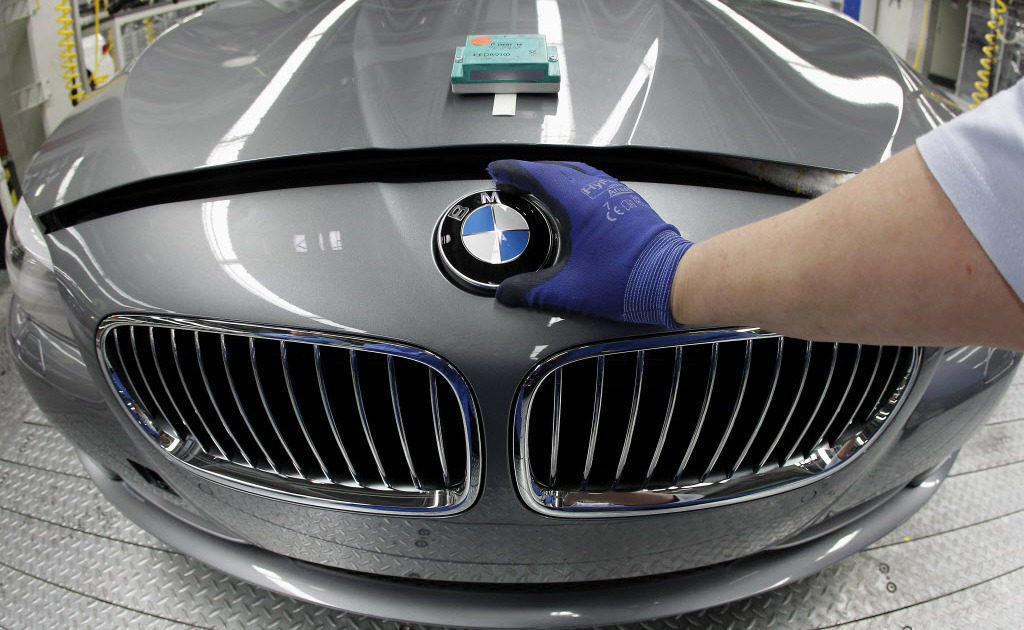 Inside BMW Factory Ahead Of Earnings Announcement
